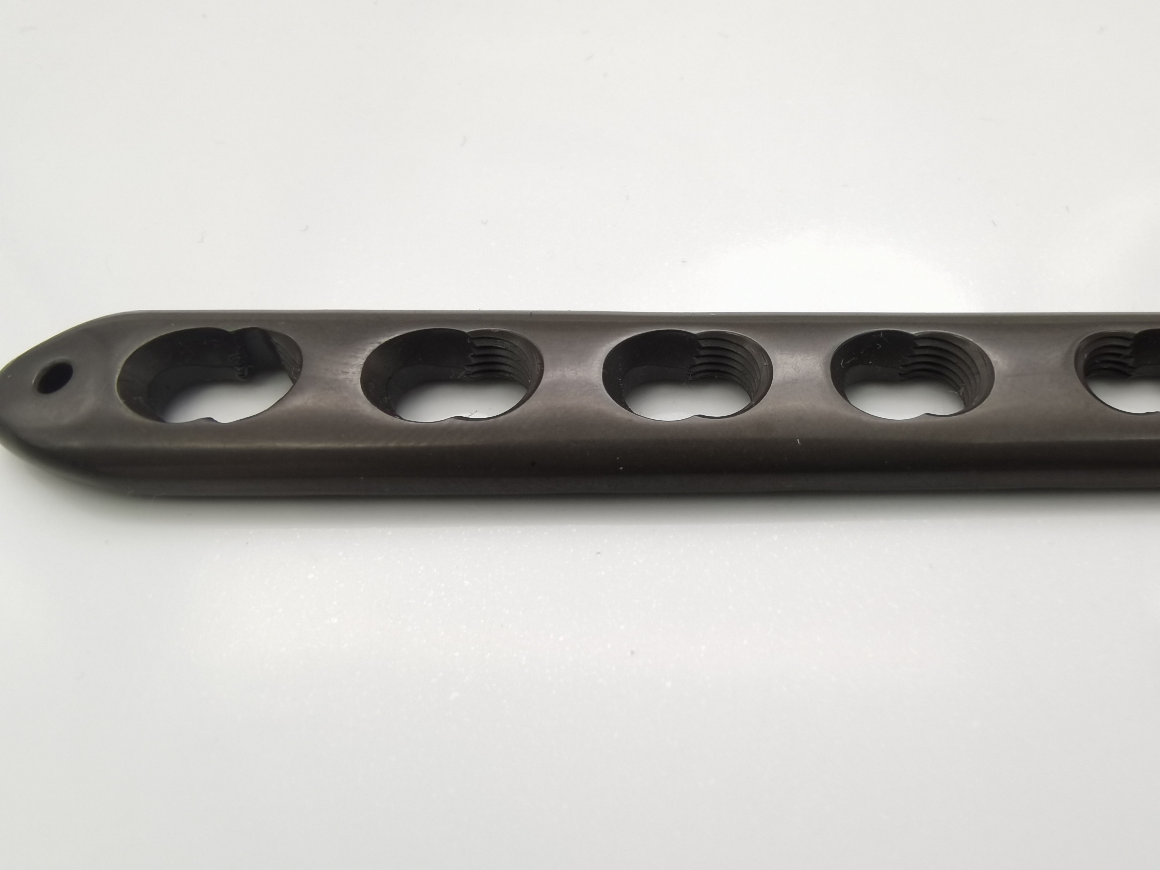 Orthopedic implants Interventional materials Multi-axial tibial Locking Plate for tibial of pure titanium