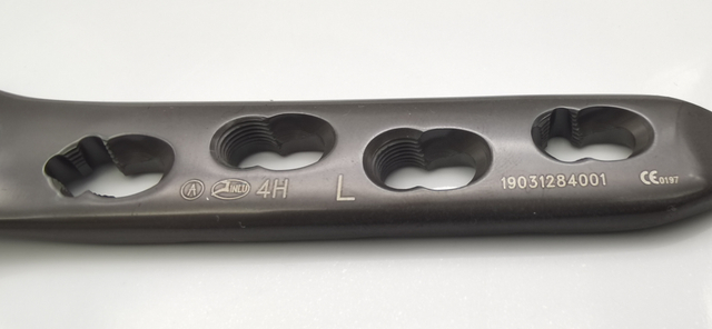 Orthopedic implants Multi-axial Distal Femur Sub-condylar Locking Plate for big fracture of titanium(left/right)