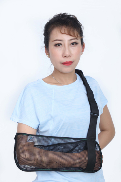 Surgical Device Fixation Bone Fracture Shoulder Arm Sling of Normal Type