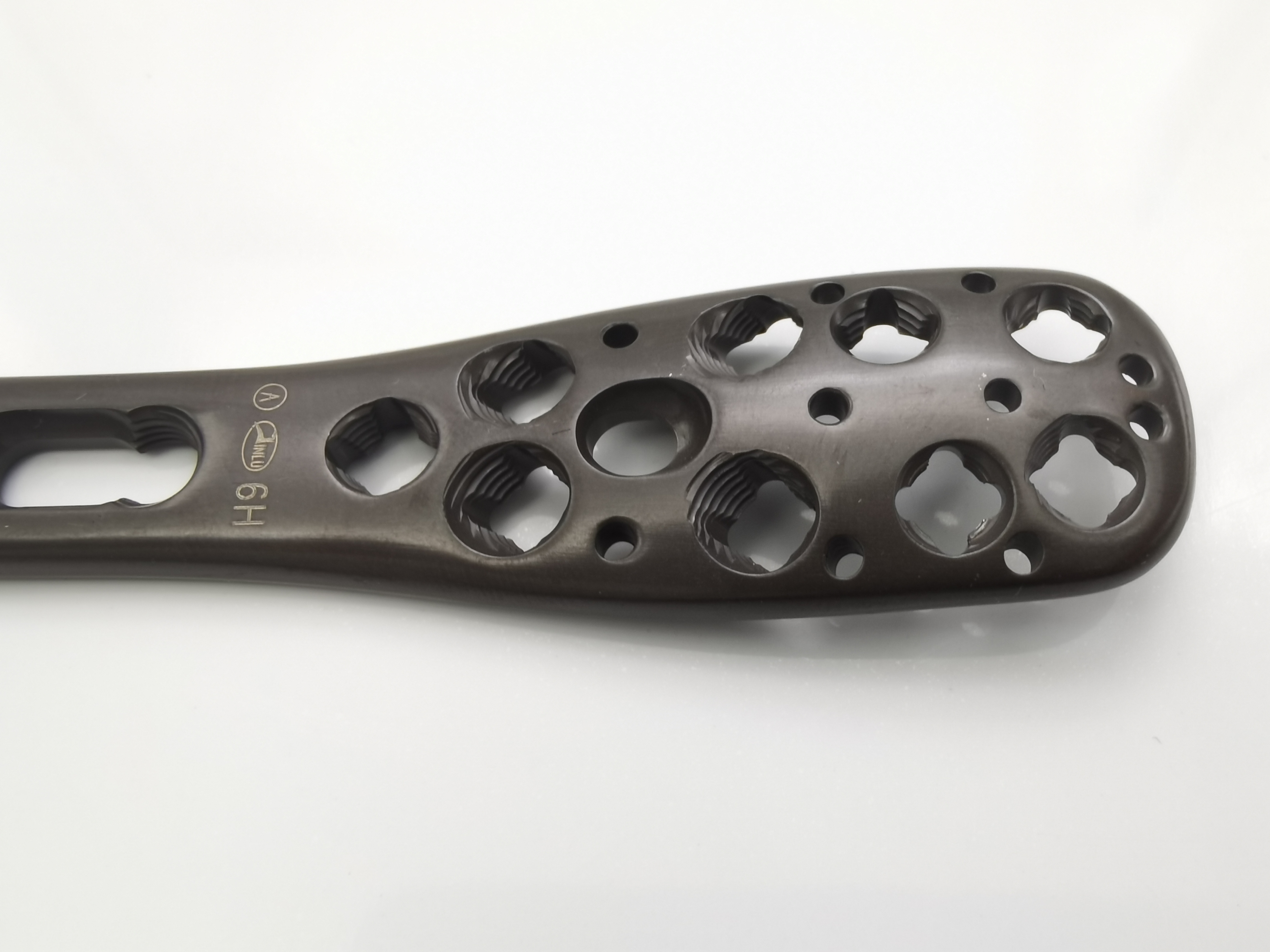 Interventional materials Orthopedic Implants Multi-axial Proximal Humeral Lateral Locking Plate for left/right