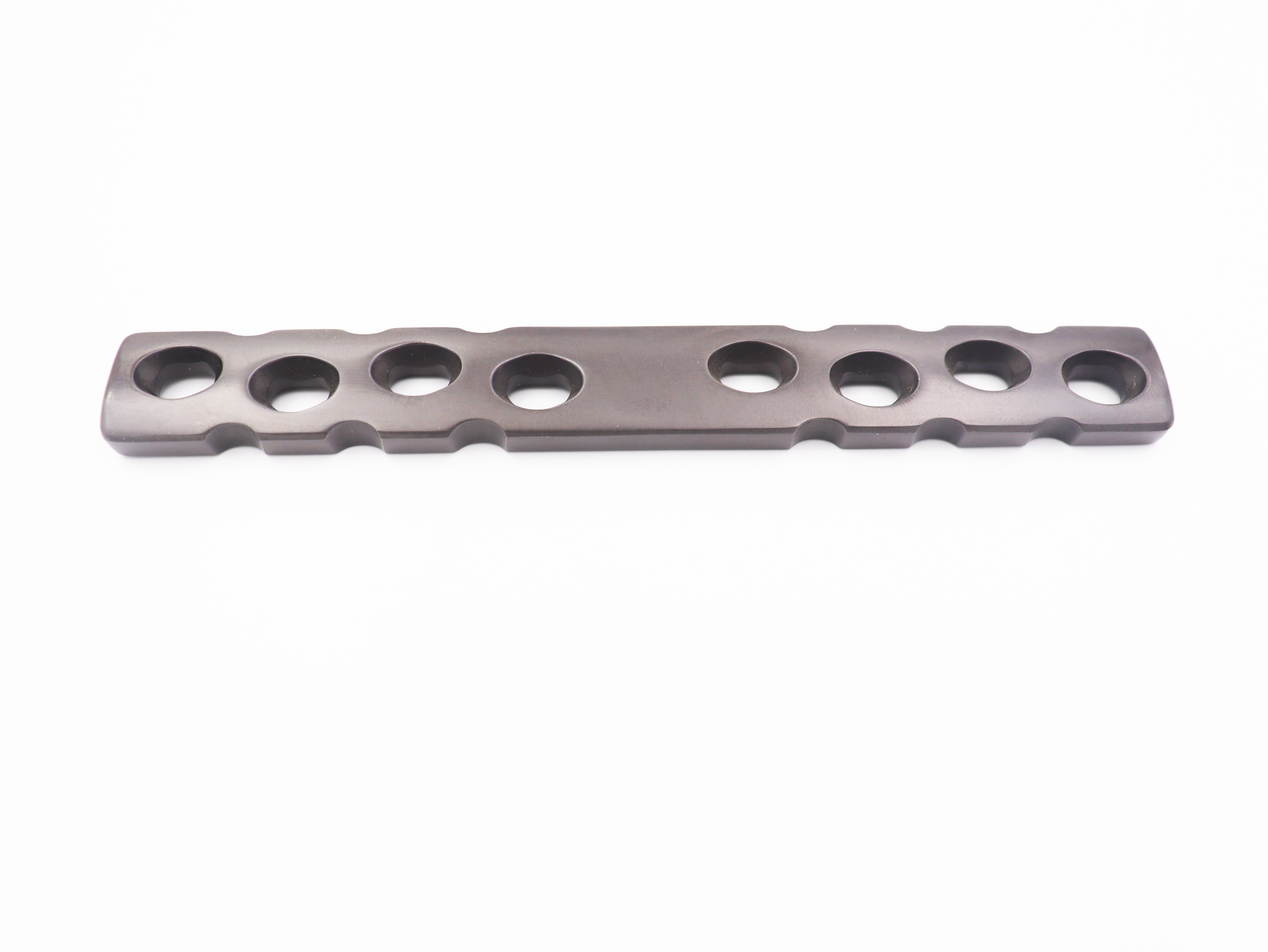 Interventional materials Orthopedic implants Dynamic Compression Plate of pure titanium or stainless steel