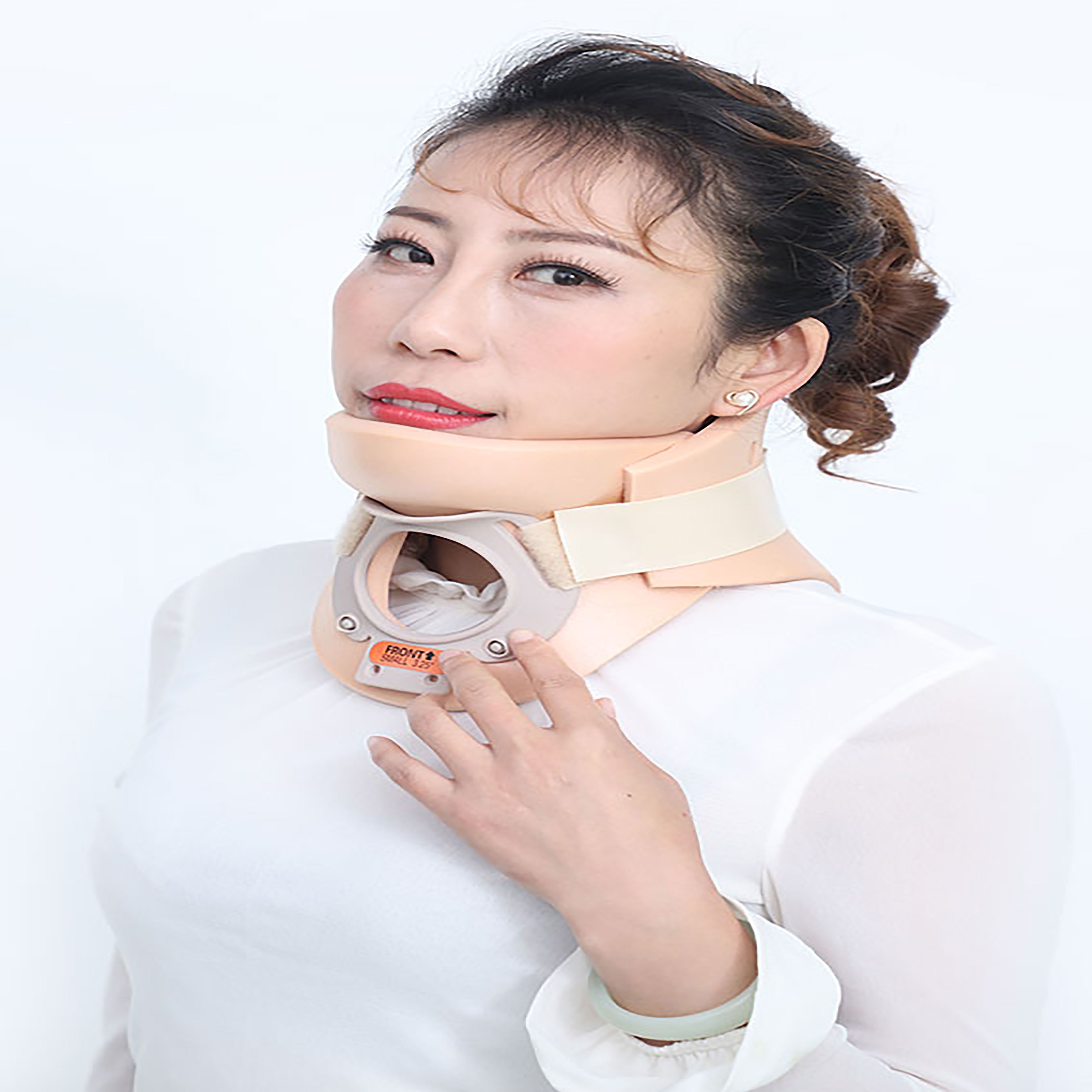 Innovative Design Bone Fracture Surgical Fixation Cervical Collar of Enhanced Type