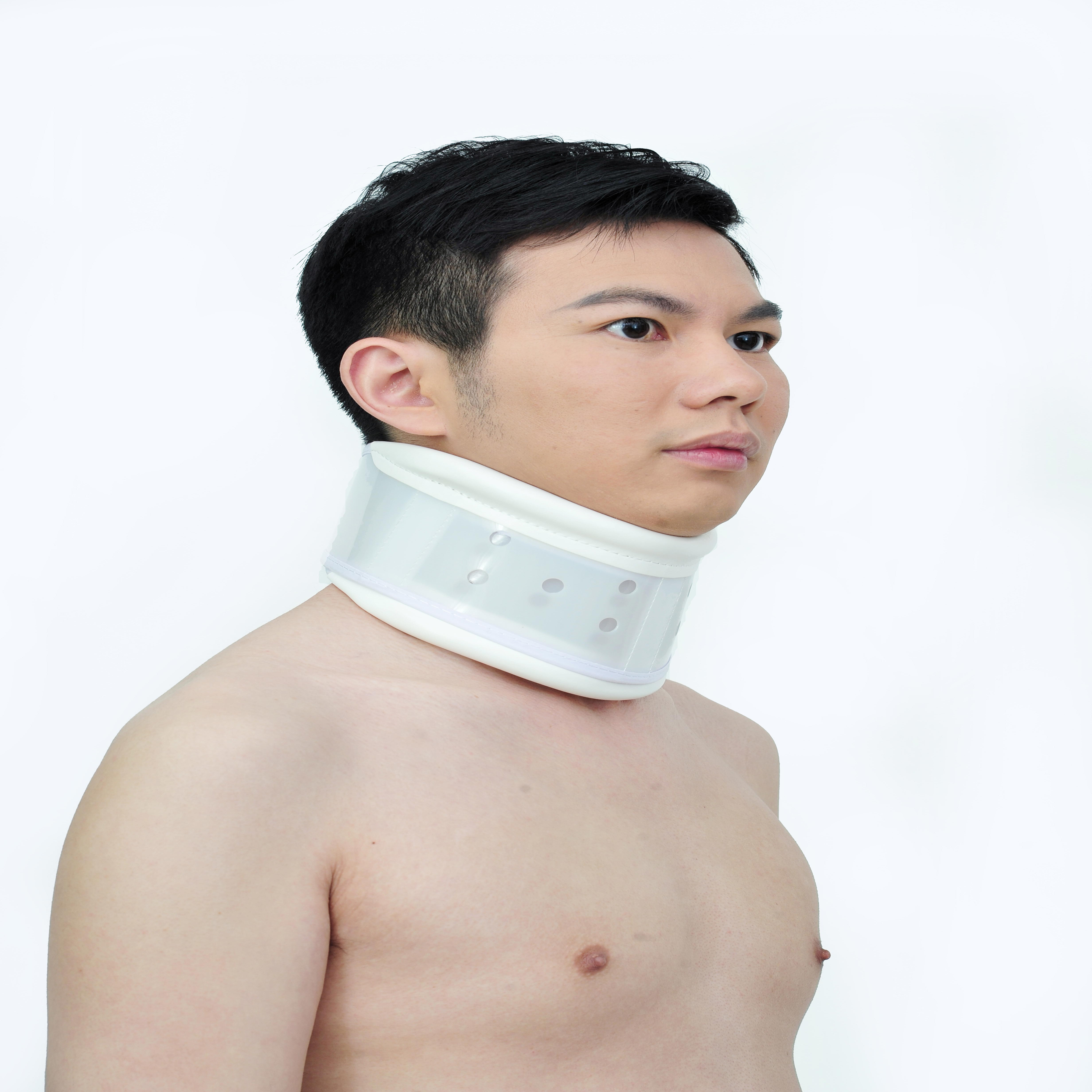 Lightweight and Innovative Design Bone Fracture Surgical Fixation Cervical Collar