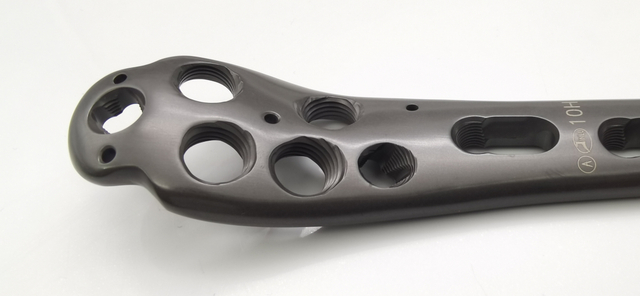 Interventional materials Orthopedic implants Multi-axial proximal Femur Locking Plate of titanium(left/right)